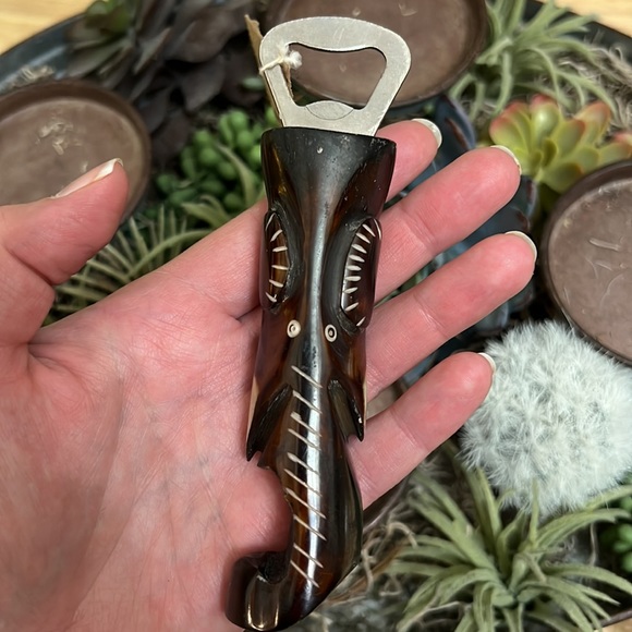 Batik Style Kenyan Carved Bone Bottle Opener Elephant Design Handmade - Picture 4 of 5